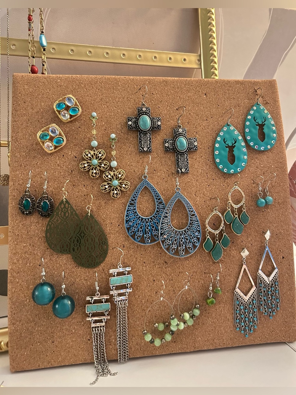 🩵 Pretty in Blue 🩵 - Bundle of 14 earrings